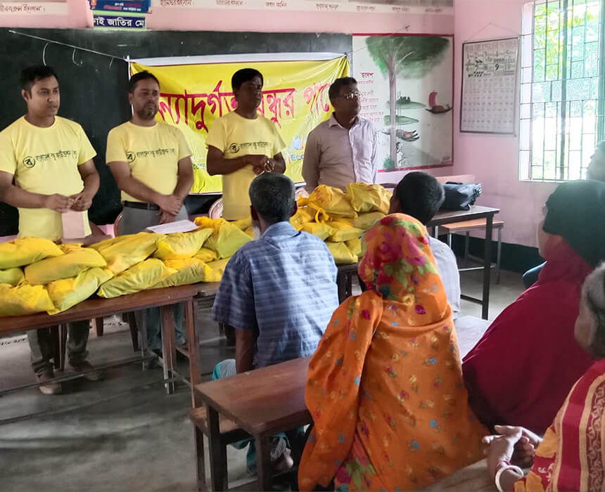 BONDHU stands  by the flood-stricken people 